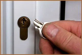 City Locksmith Shop West Palm Beach, FL 561-223-4937 - 5-broken-key